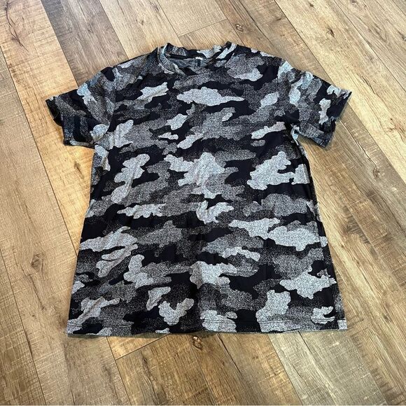 Lululemon All Yours Training Tee Shirt Black camo women - Picture 1 of 6